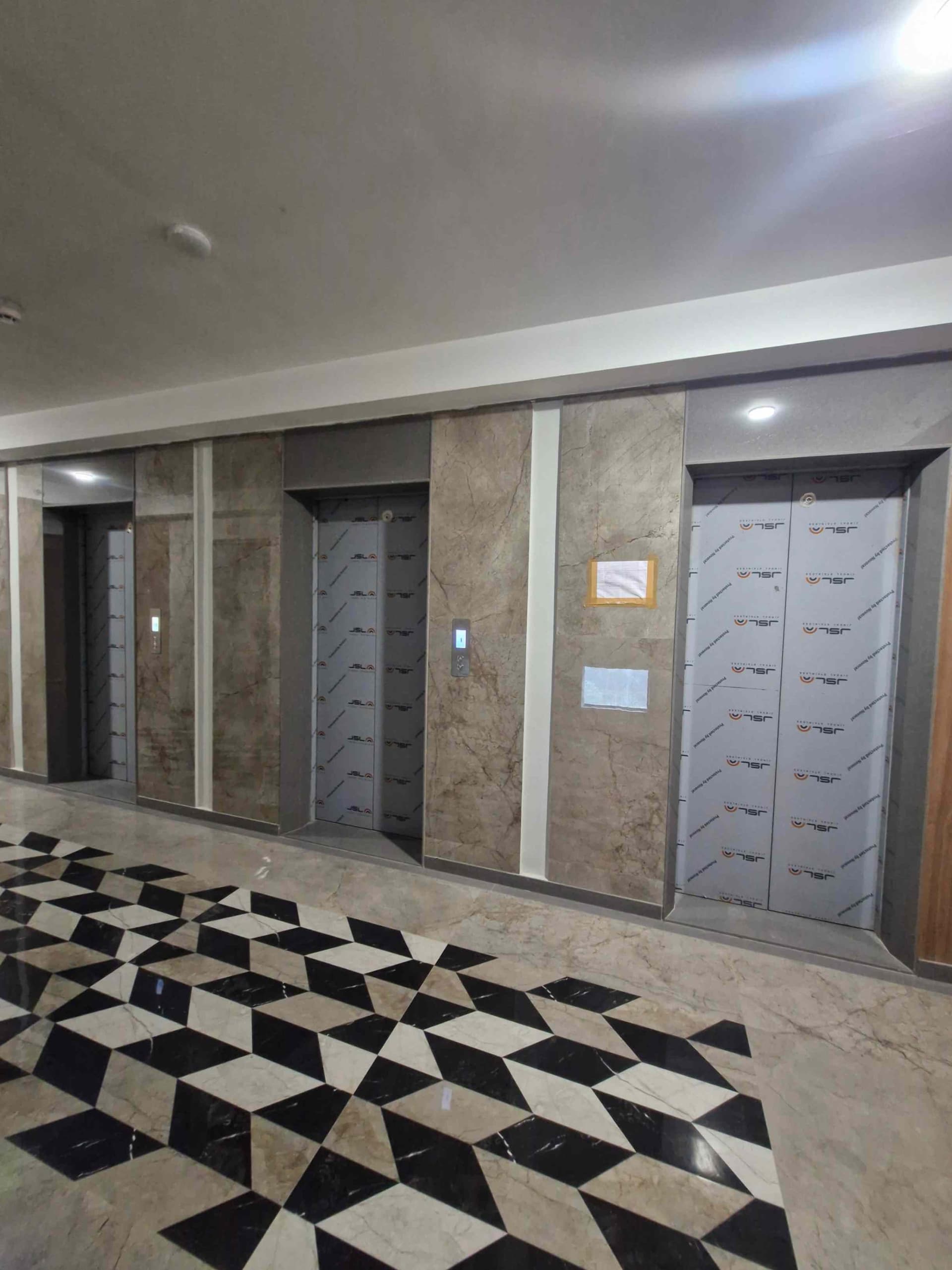 A1 A lift installation