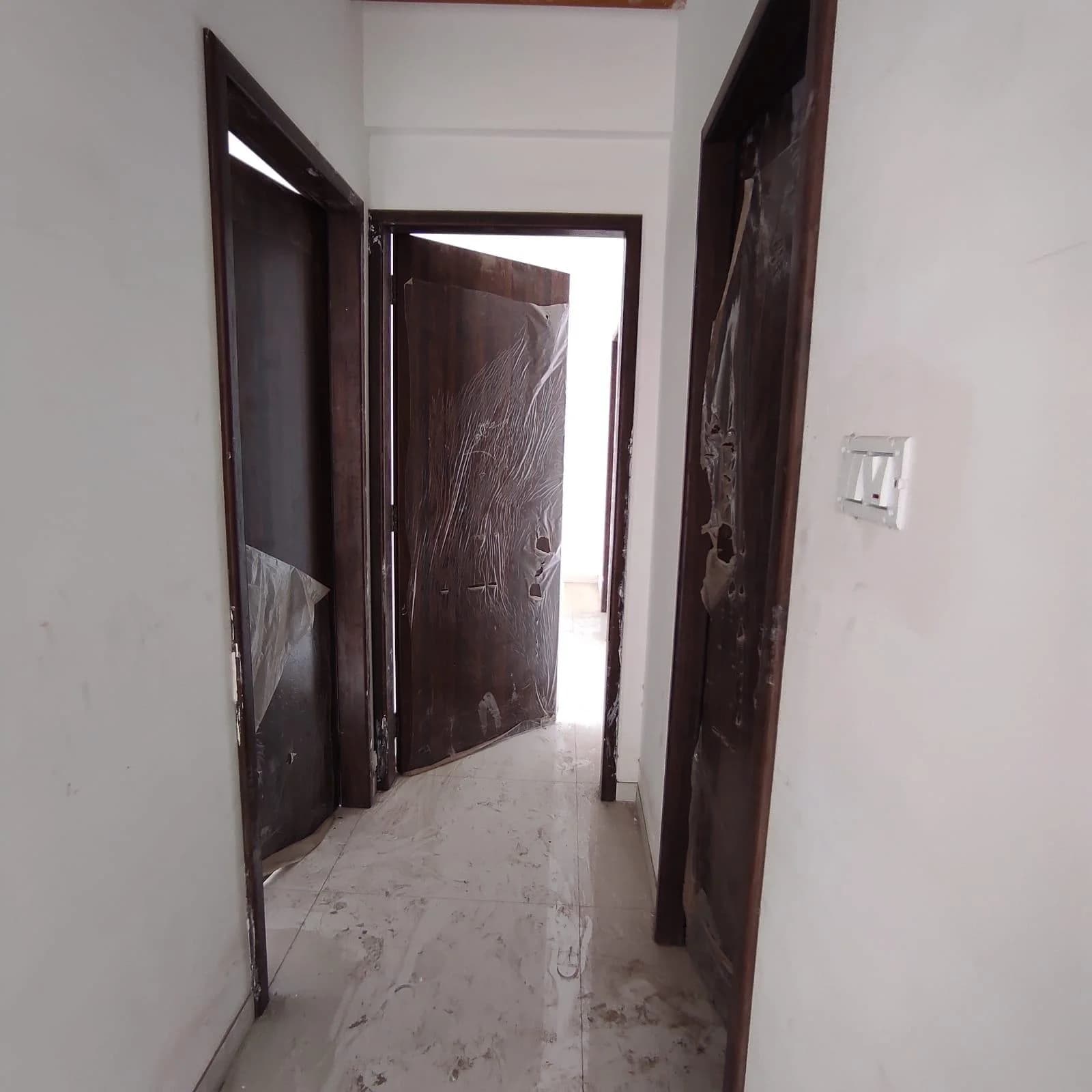 Internal doors fitting work